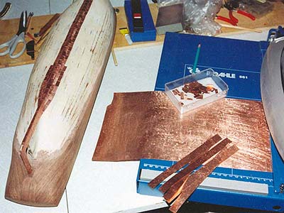 Листики фольги размером 6 мм на 12мм резались из листа