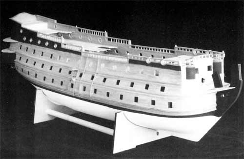 Корпус с базовым слоем окраски