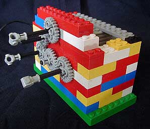 Деталь, которая закручиваетвсе три нити вокруг самих себя