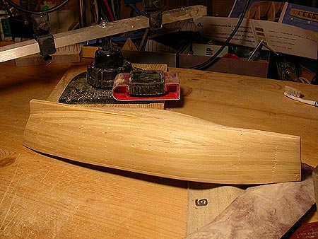 Окончина черновая обшивка деревянной модели китайской джонки