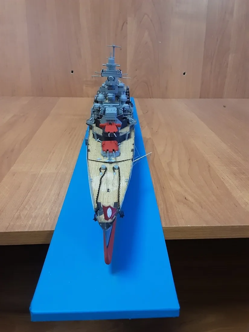 Модель корабля Admiral Hipper - Верфь на Столе