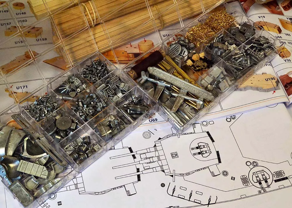 USS Missouri BB-63 + (Полный набор инструментов, клея и краски)