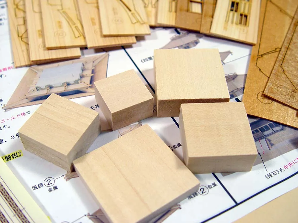 5-ти ярусная пагода Horyu-Ji + (Стартовый набор инструментов)