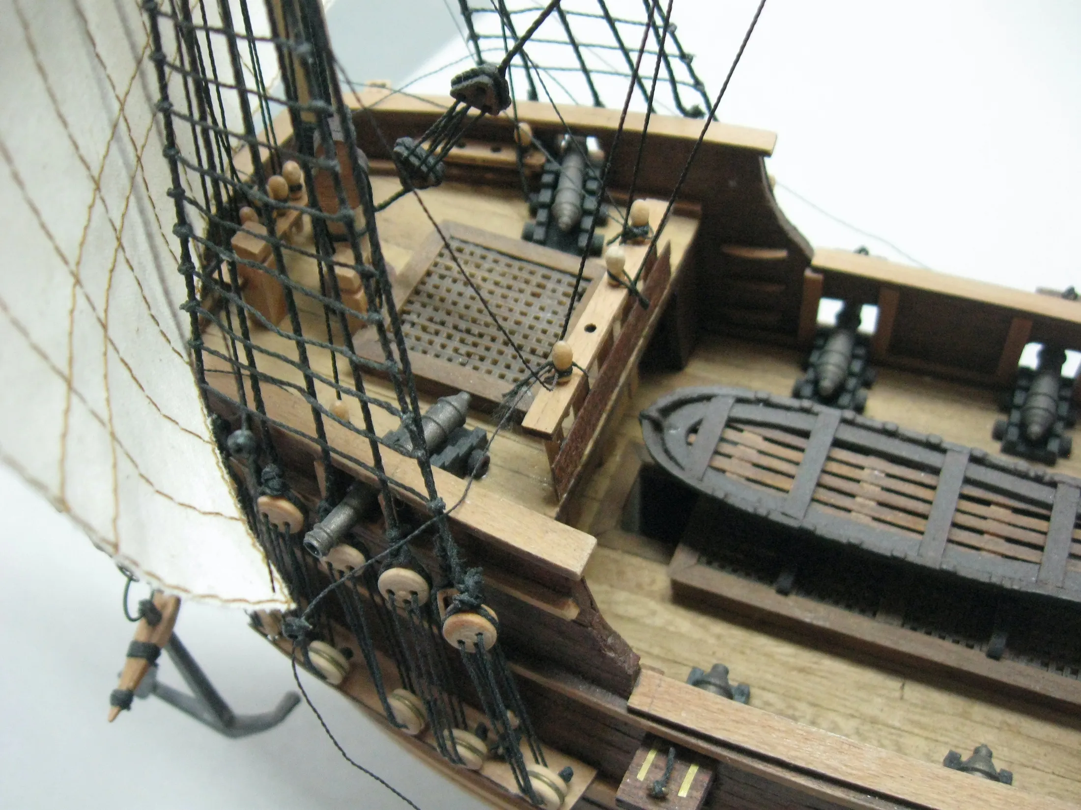 Модель корабля Галеон Золотая Лань - Верфь на Столе