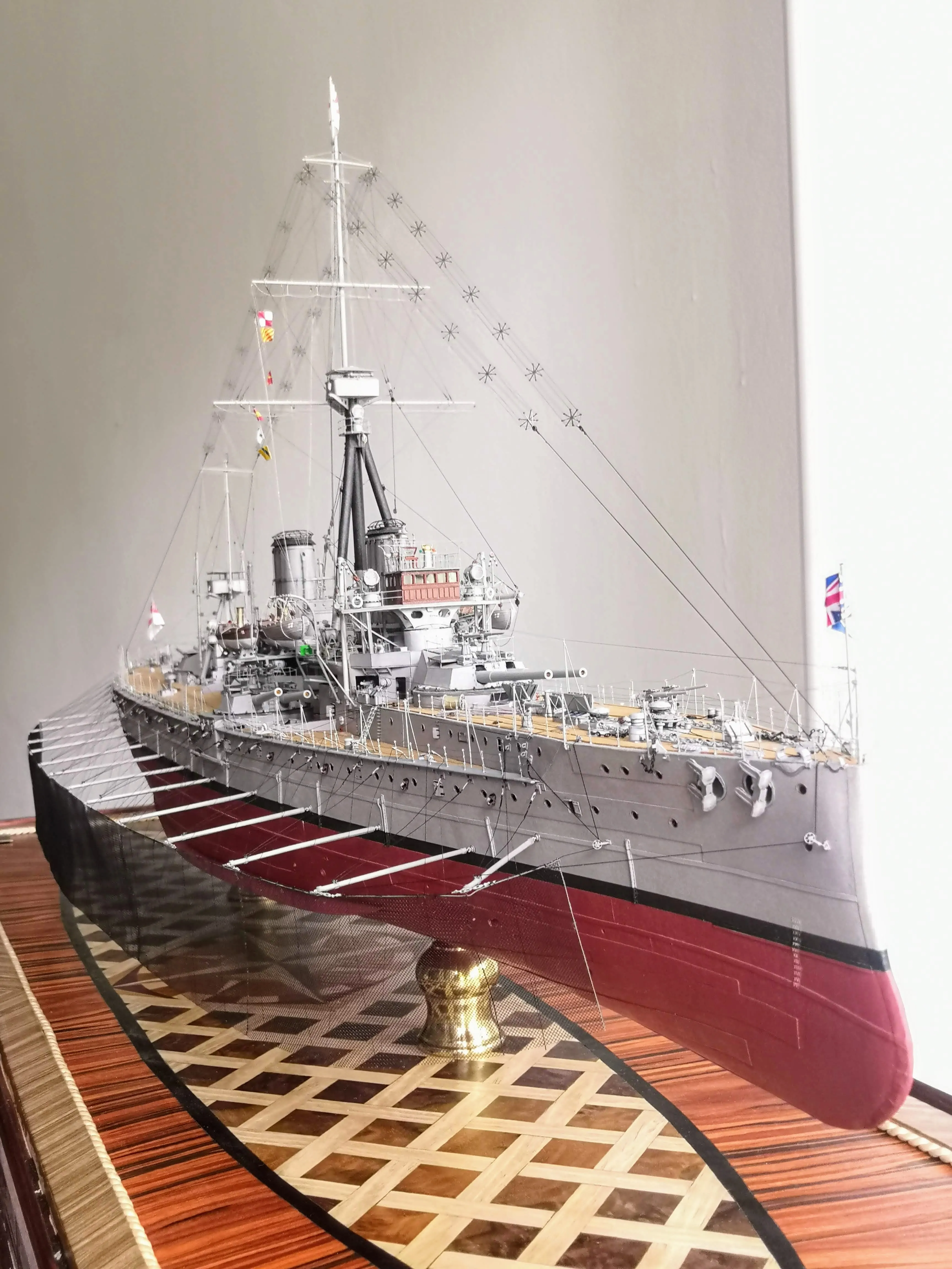 Модель корабля HMS Dreadnough - Верфь на Столе