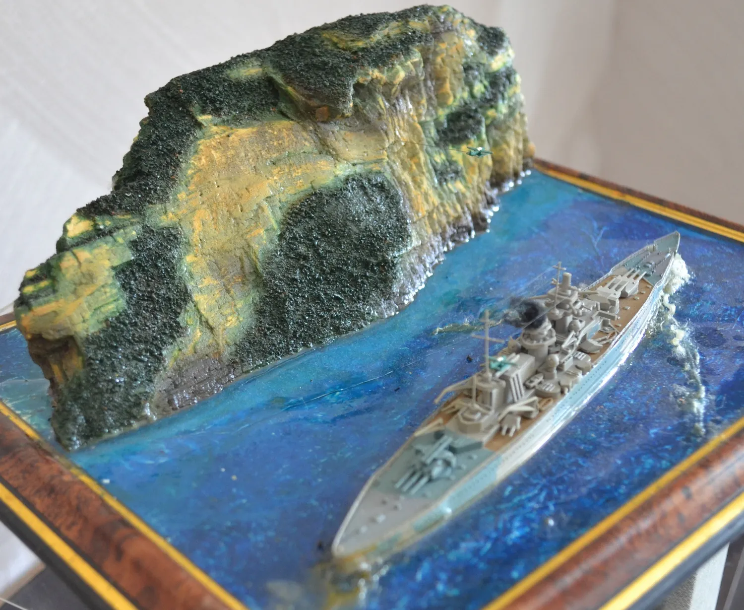 Модель корабля Линкор "Шарнхорст"  - Верфь на Столе