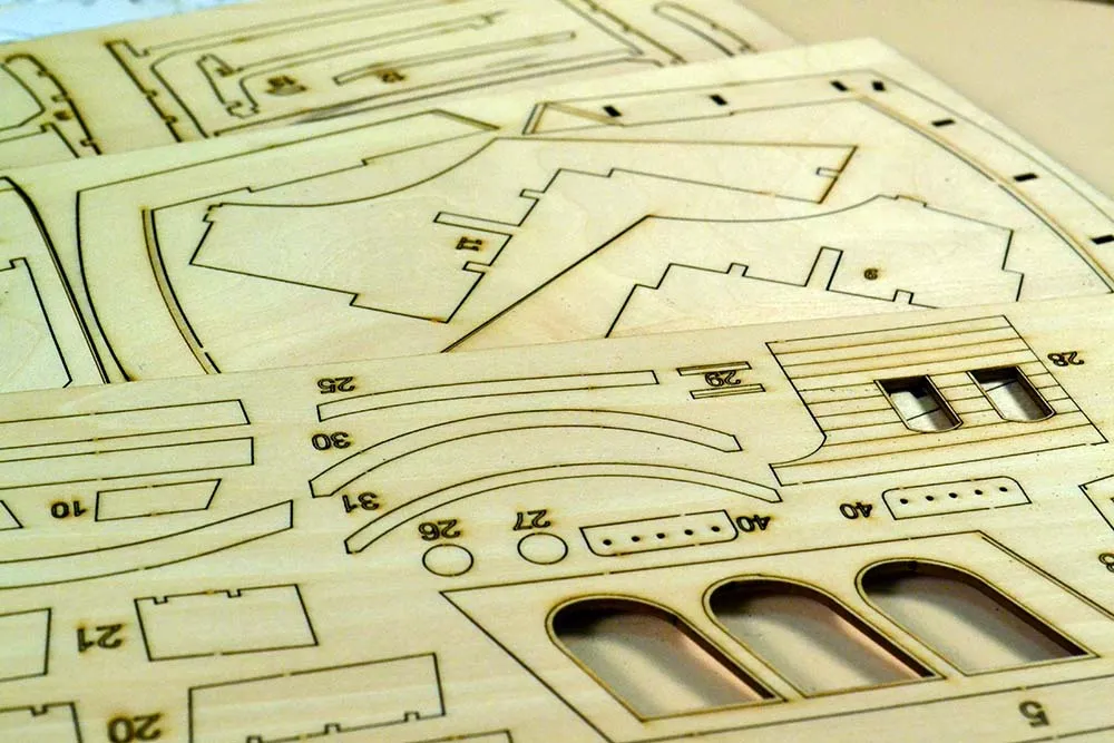 модель корабля для сборки Black Pearl (Черная жемчужина) на дне