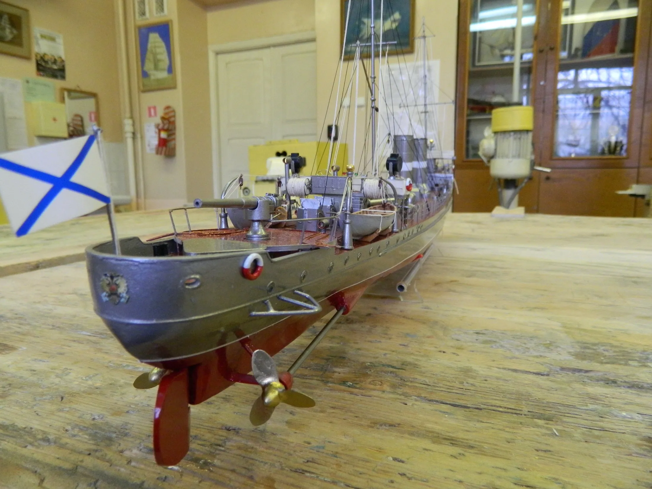 Модель корабля Эсминец «Пограничник» - Верфь на Столе