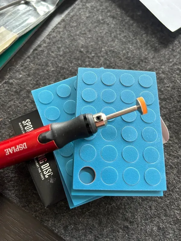 Шлифовальные диски 10 мм с держателем, 96 шт