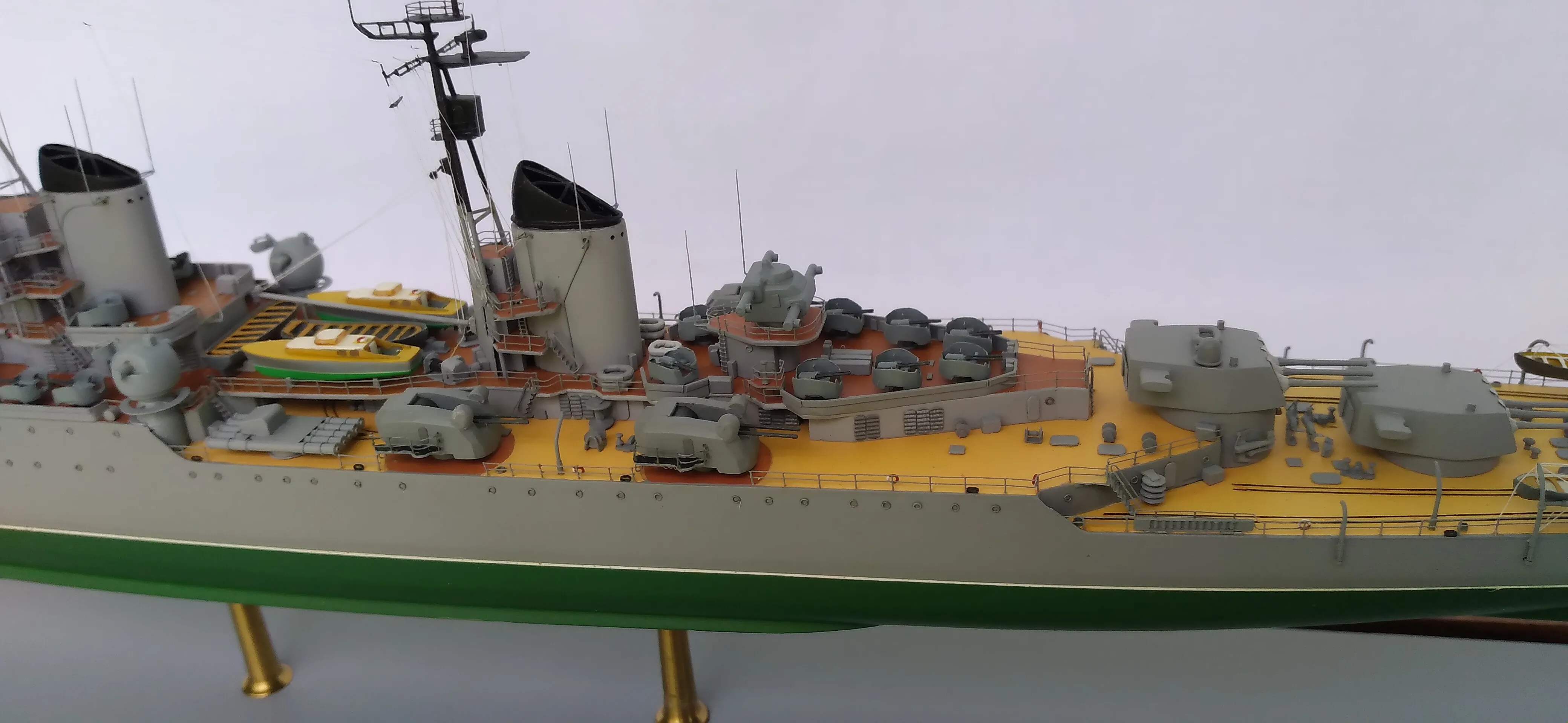 Модель корабля Артиллерийский крейсер "Адмирал Нахимов" - Верфь на Столе