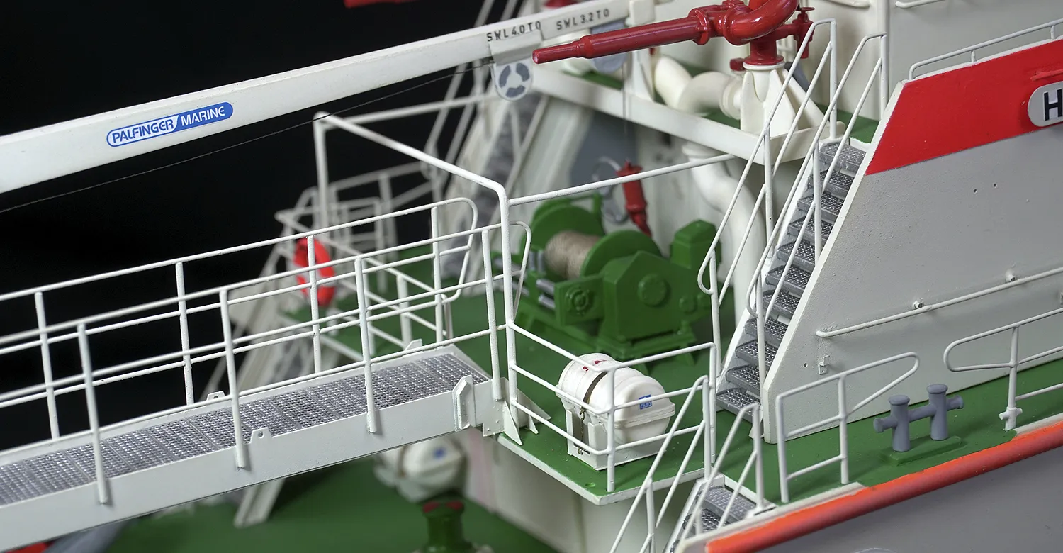 Модель корабля Cпасательный крейсер «HERMANN MARWEDE» - Верфь на Столе