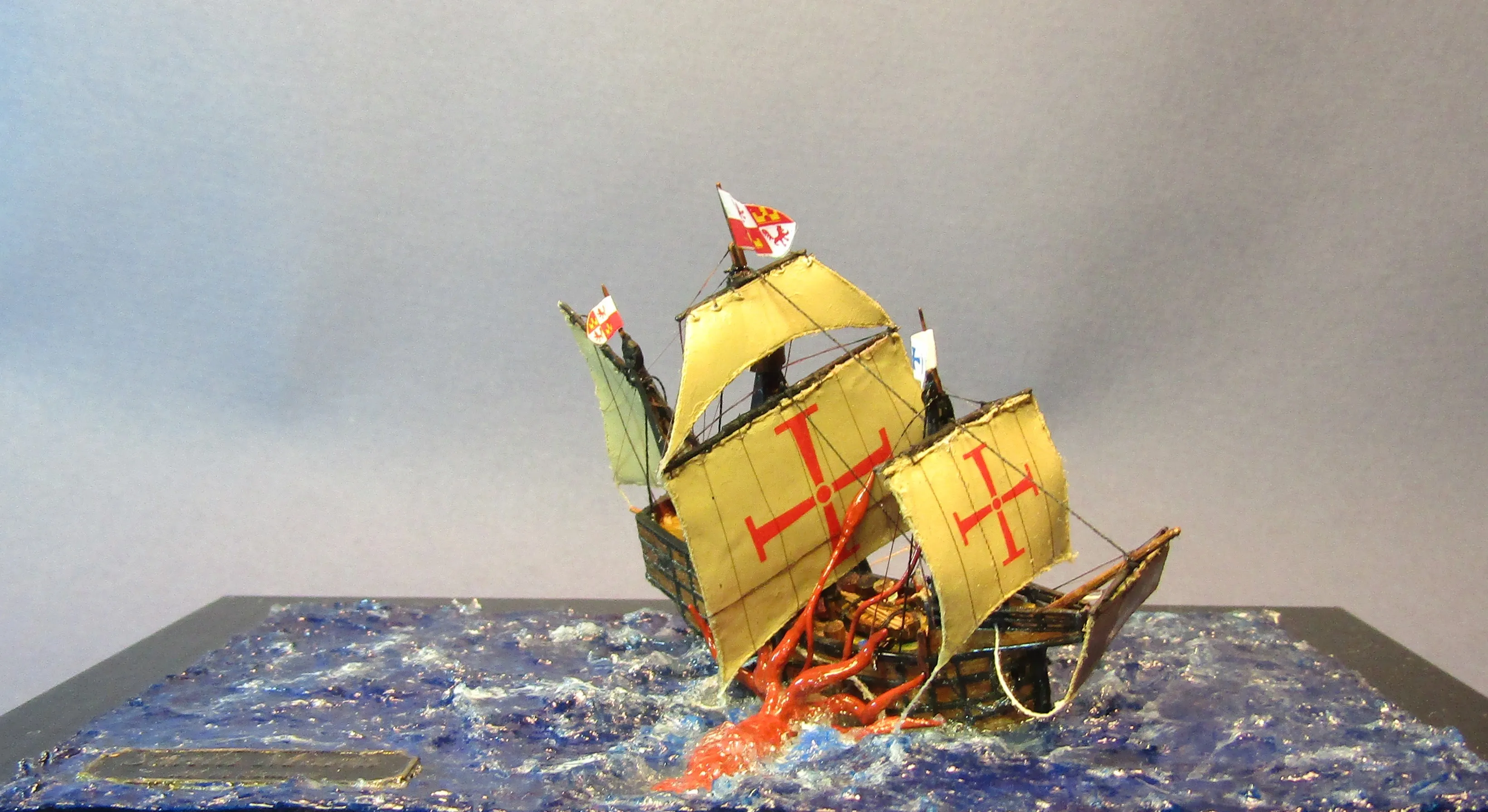 Модель корабля Каракка “Santa Maria” и Кракен - Верфь на Столе