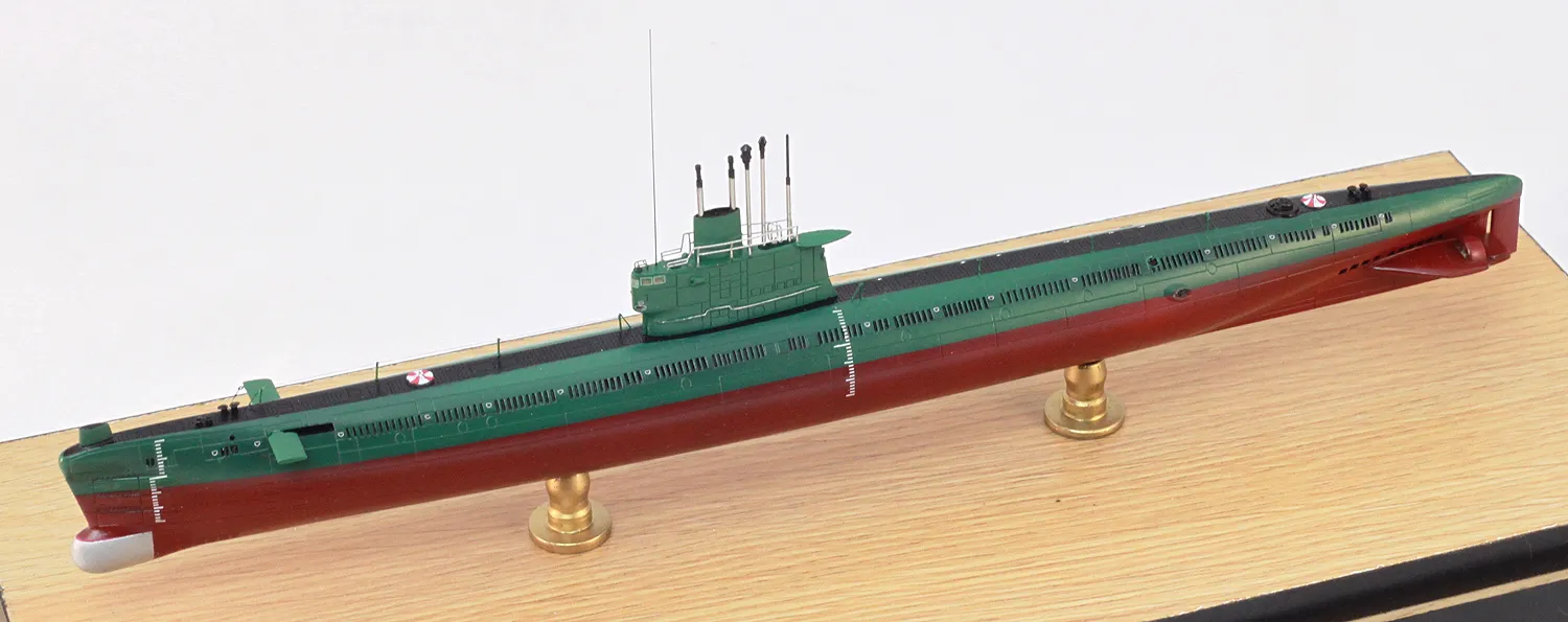 Модель корабля Подволная лодка тип 033 ВМС КНДР - Верфь на Столе