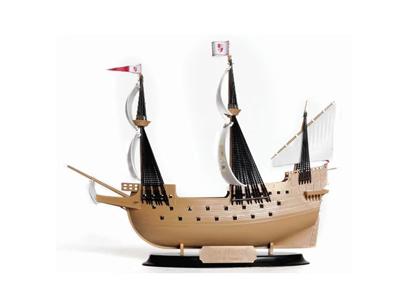 Флагман непобедимой армады Галеон "Сан-Мартин" (сборка без клея)