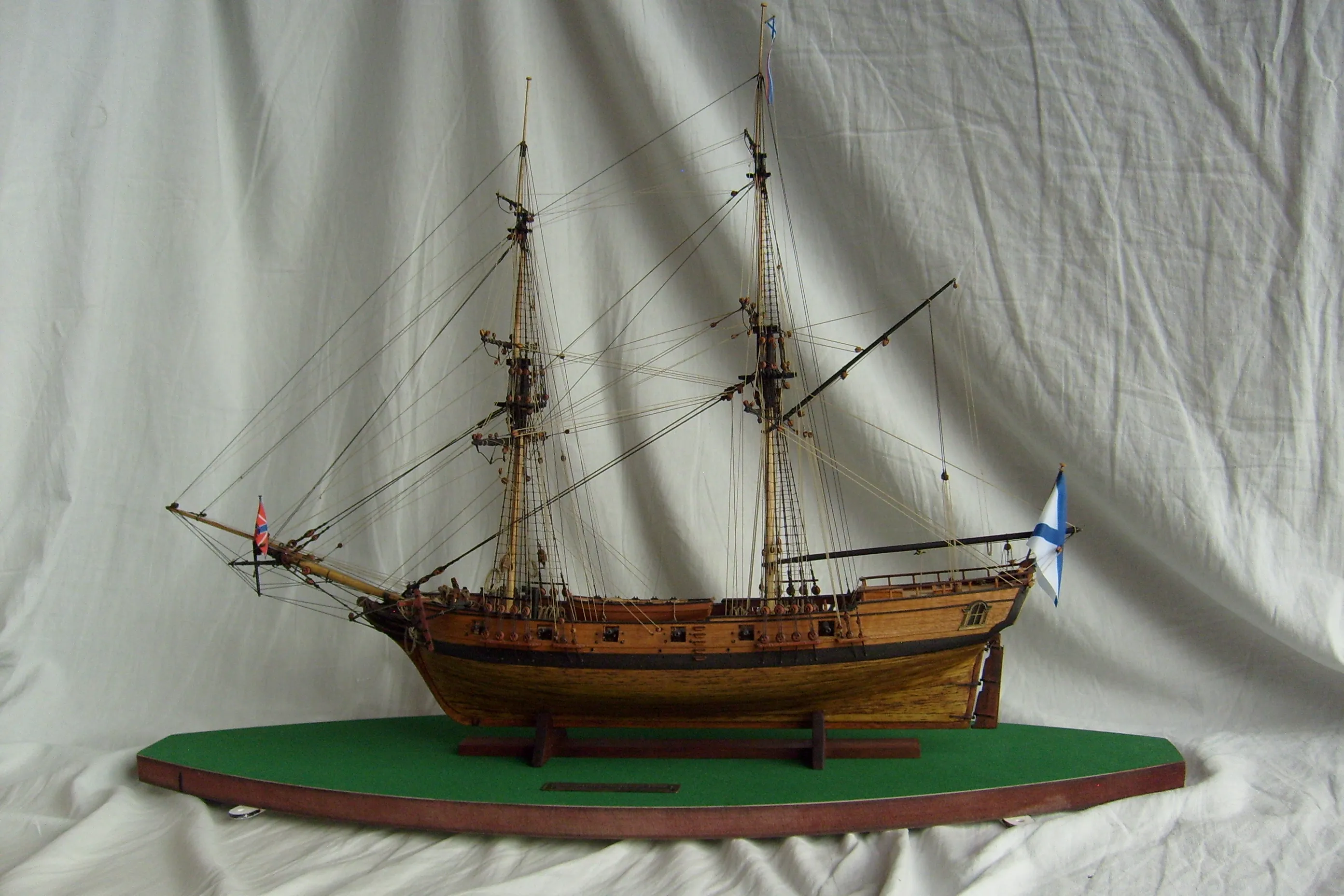 Модель корабля Бригантина "Феникс" - Верфь на Столе