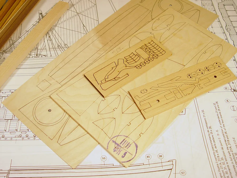 модель корабля Arrow