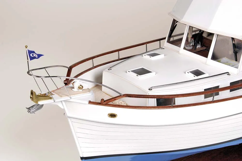 модель яхты Grand Banks 46 Classic