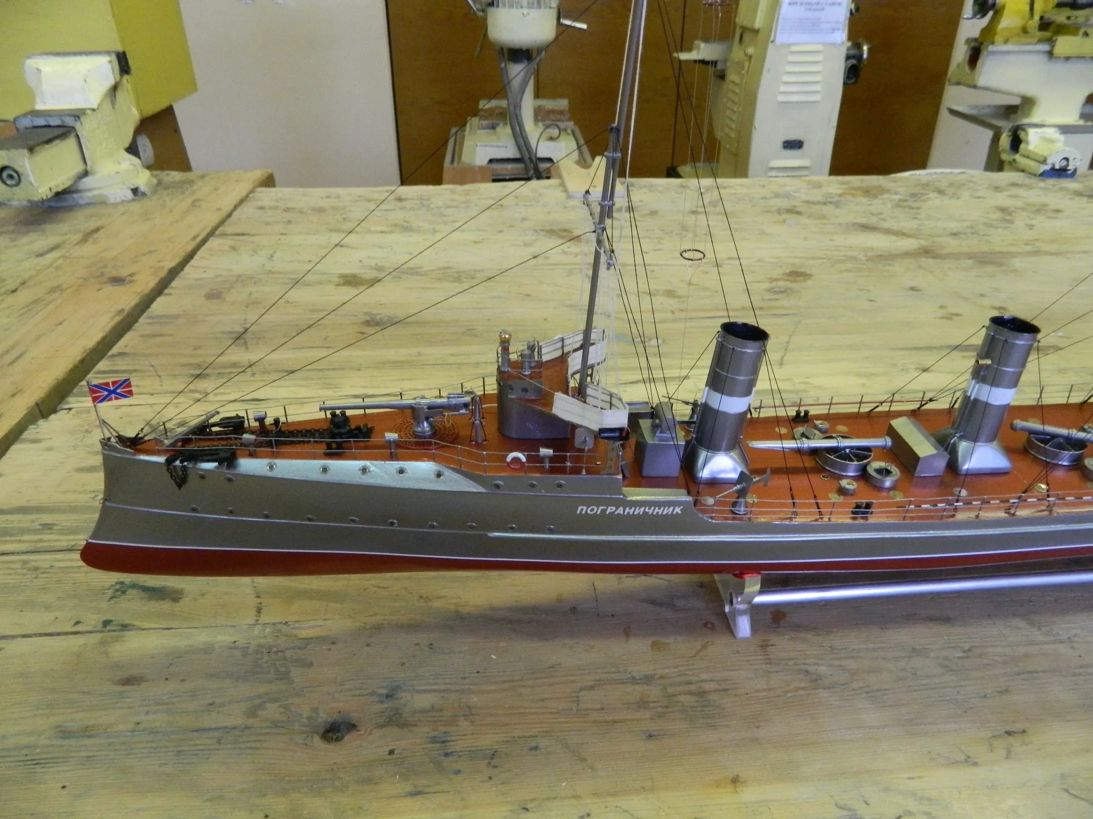 Модель корабля Эсминец «Пограничник» - Верфь на Столе