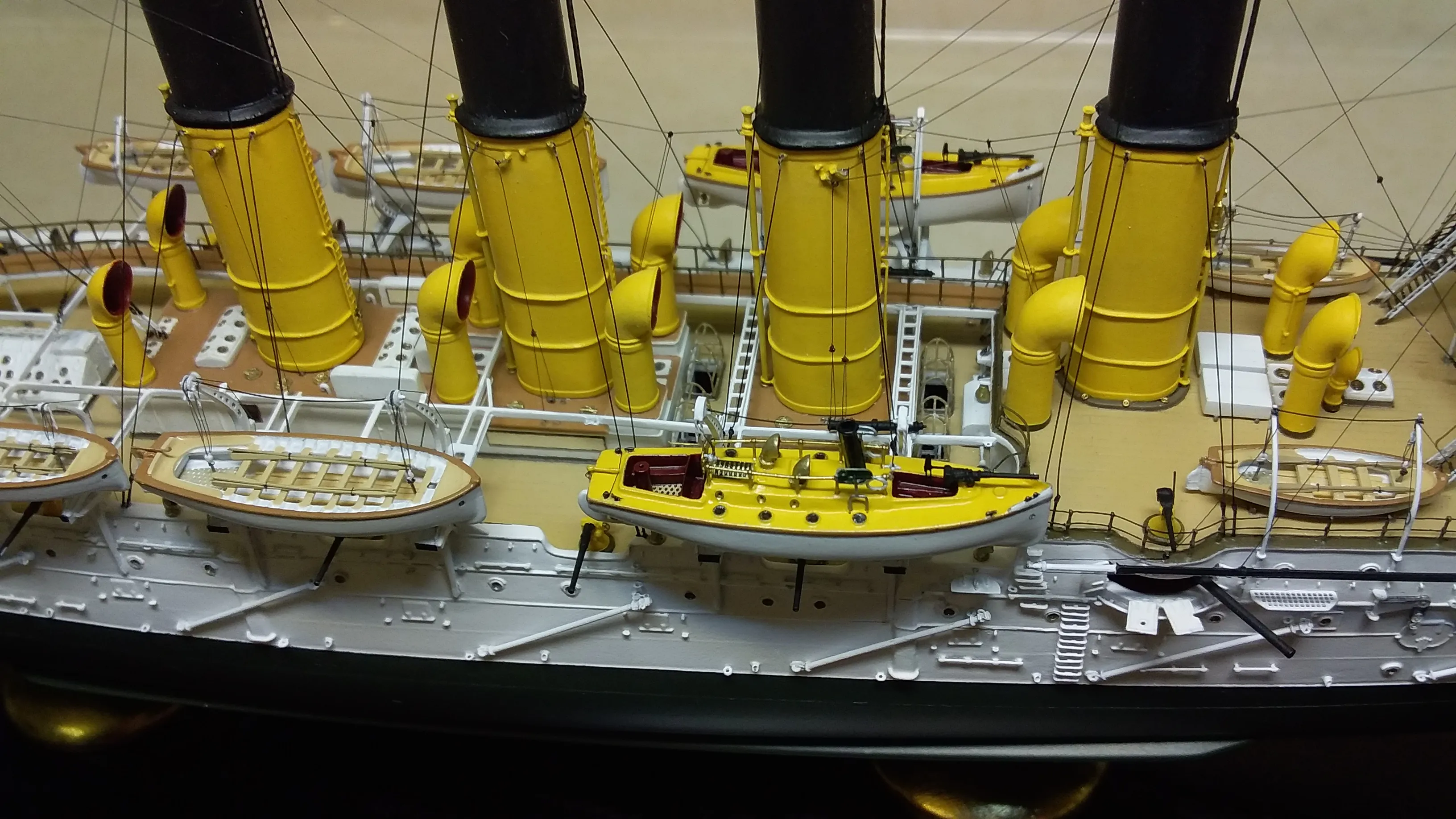 Модель корабля Бронепалубный крейсер 1 ранга «Варяг» - Верфь на Столе