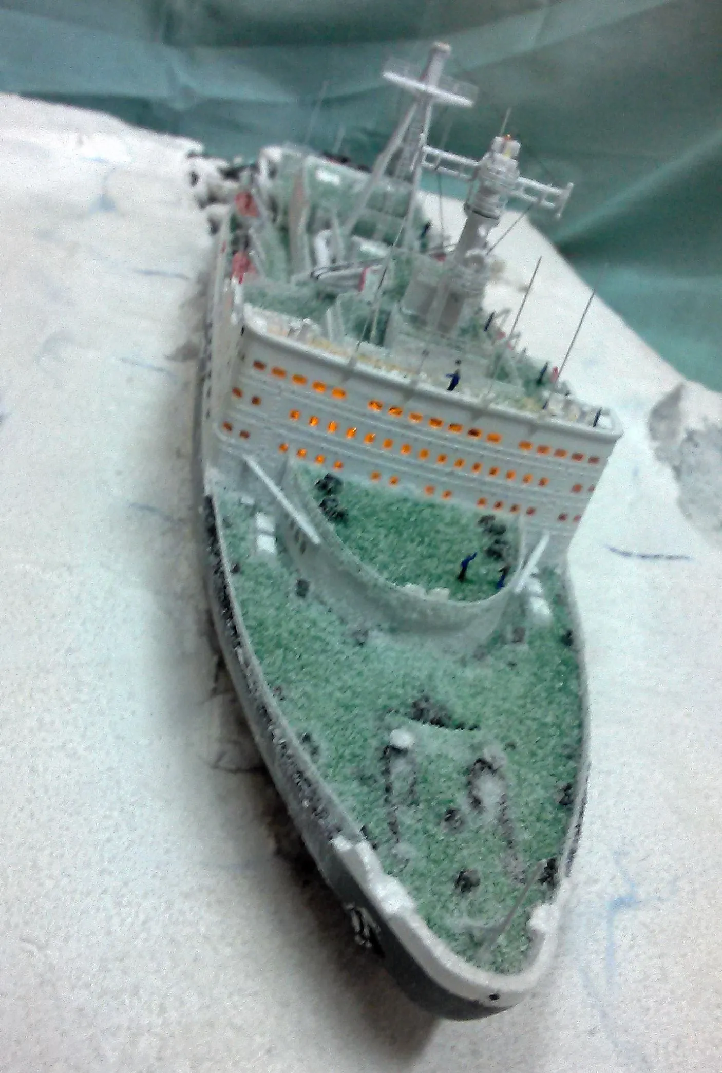 Модель корабля Ледокол «Ленин» во льдах - Верфь на Столе