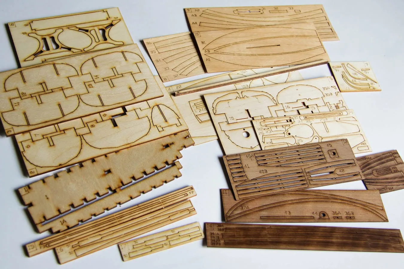 Модель Швертбот 12 футов