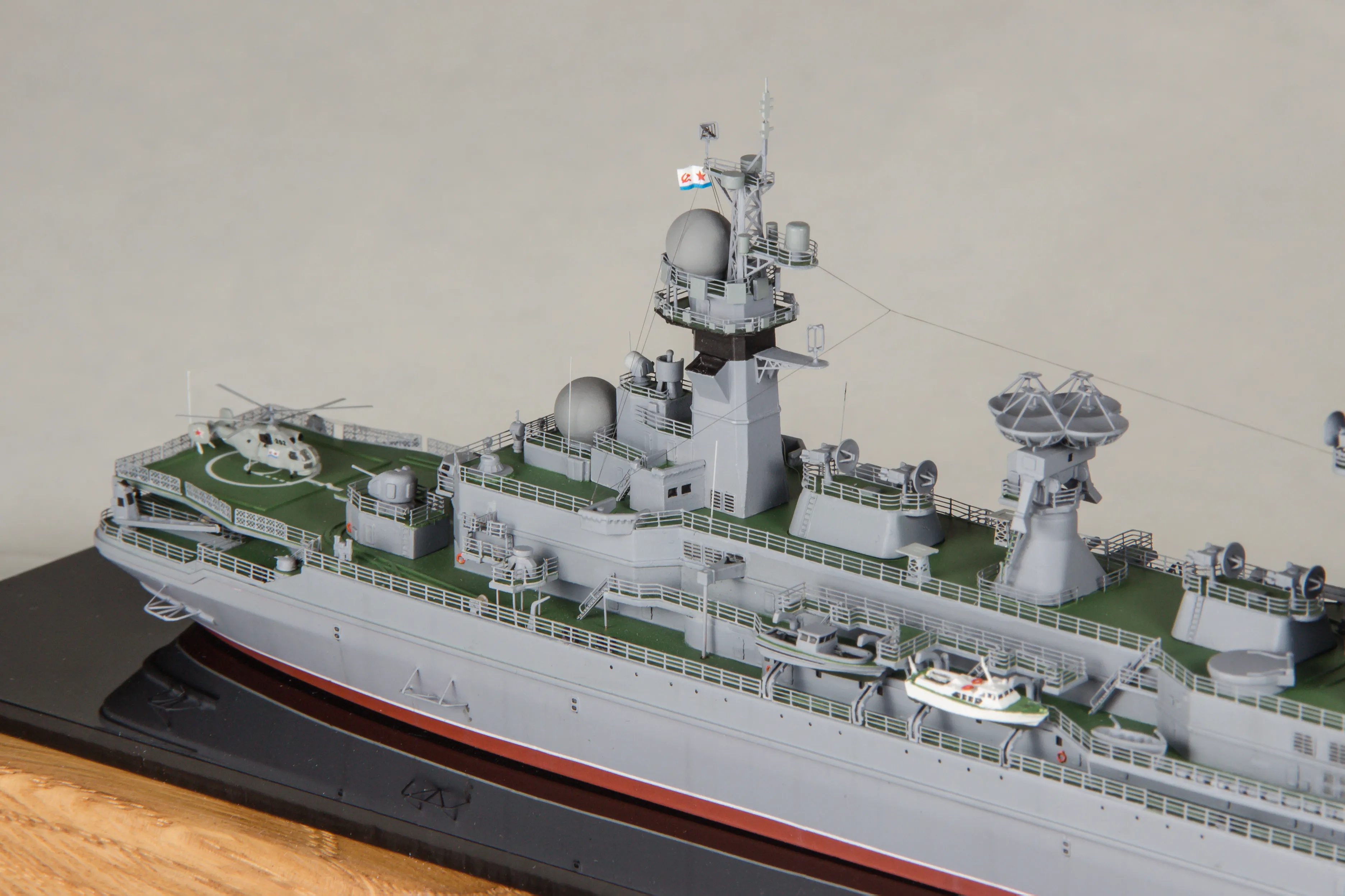 Модель корабля Большой атомный разведывательный корабль ССВ-33 «Урал» - Верфь на Столе