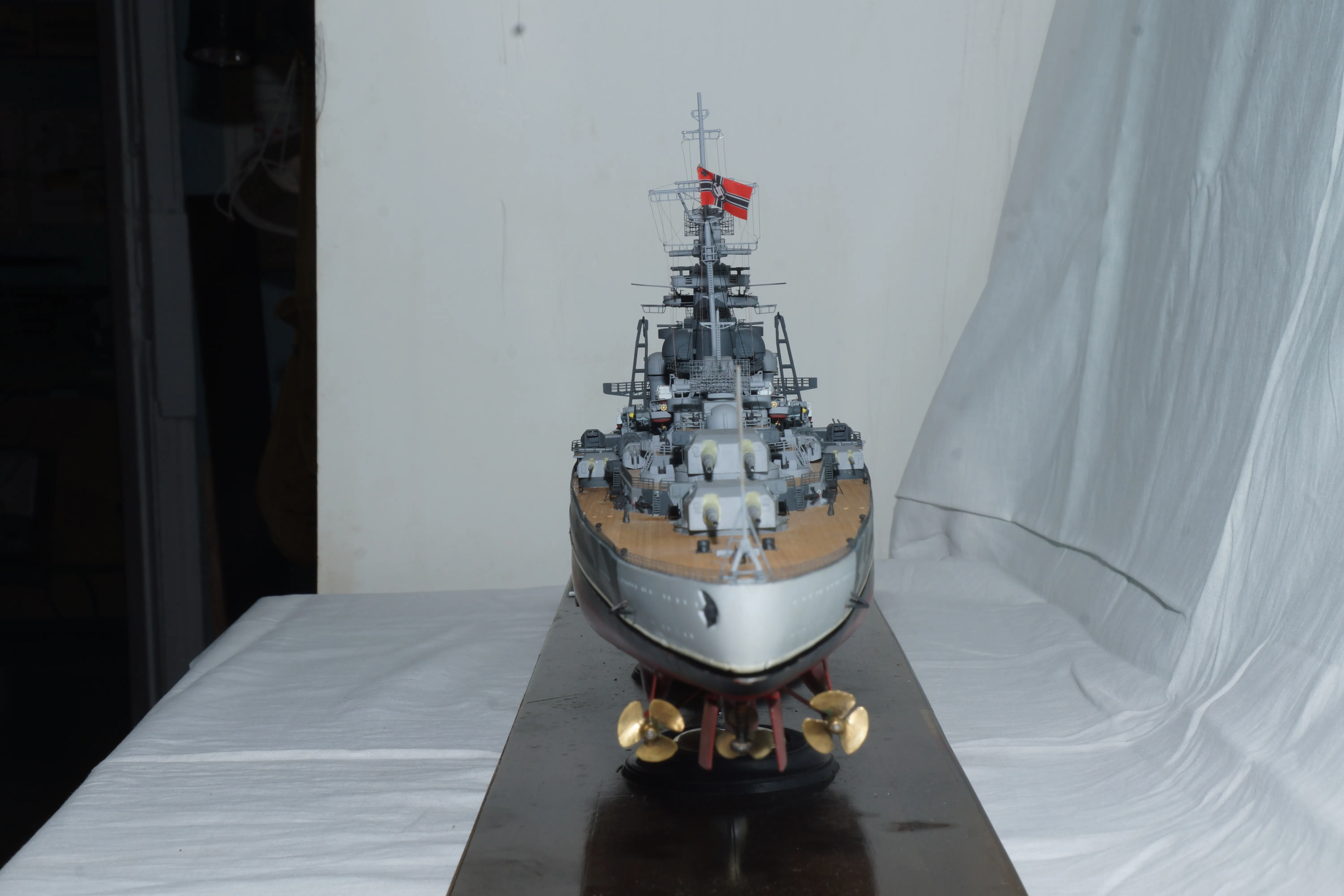 Модель корабля Линкор "Тирпиц" - Верфь на Столе