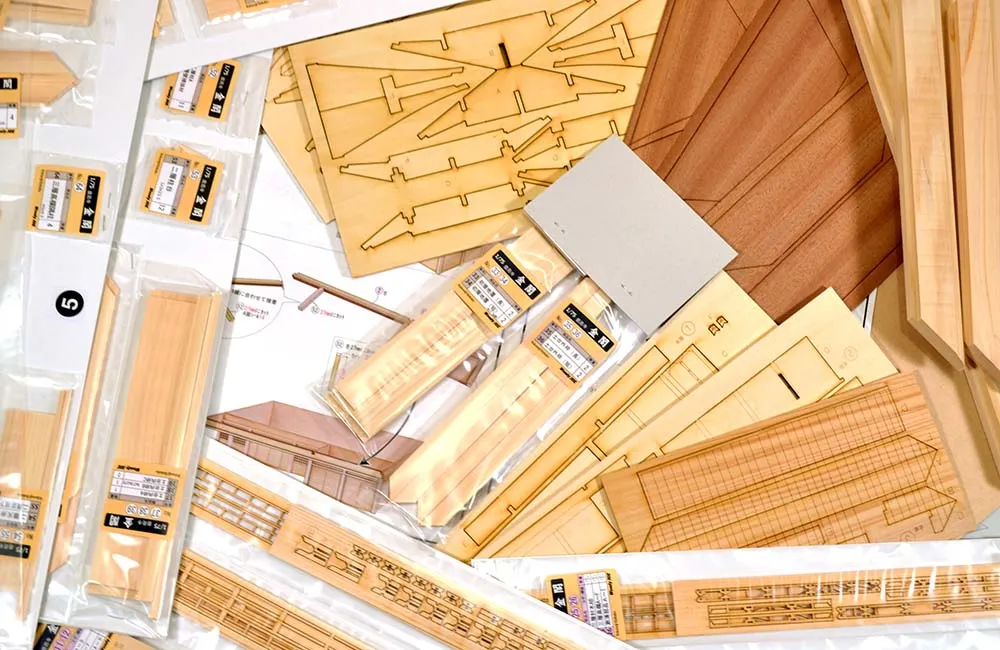 Золотой павильон Kinkaku (новая версия)