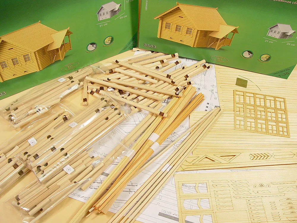 Деревенская изба, версия с подсветкой, 633 детали + (Стартовый набор инструментов)