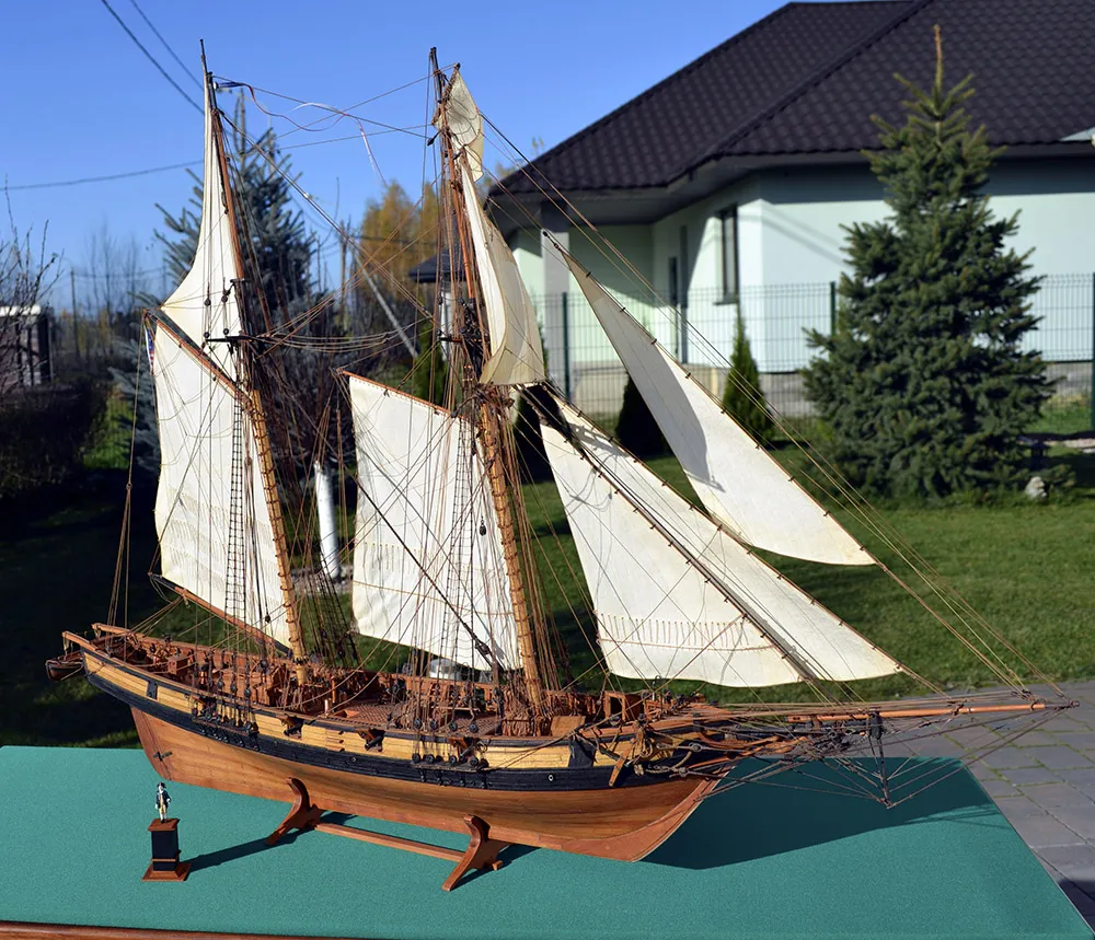 модель корабля для сборки Harvey