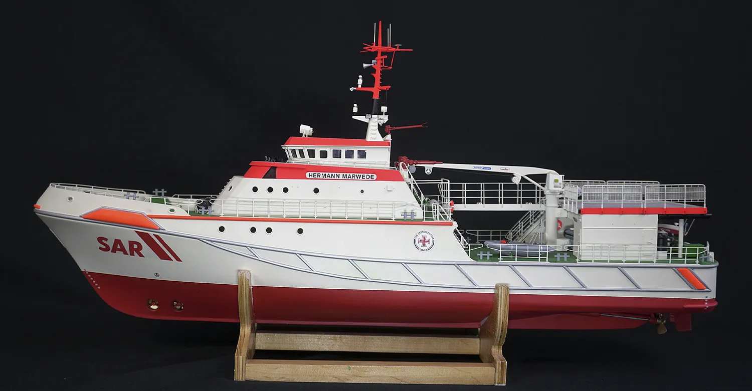 Модель корабля Cпасательный крейсер «HERMANN MARWEDE» - Верфь на Столе
