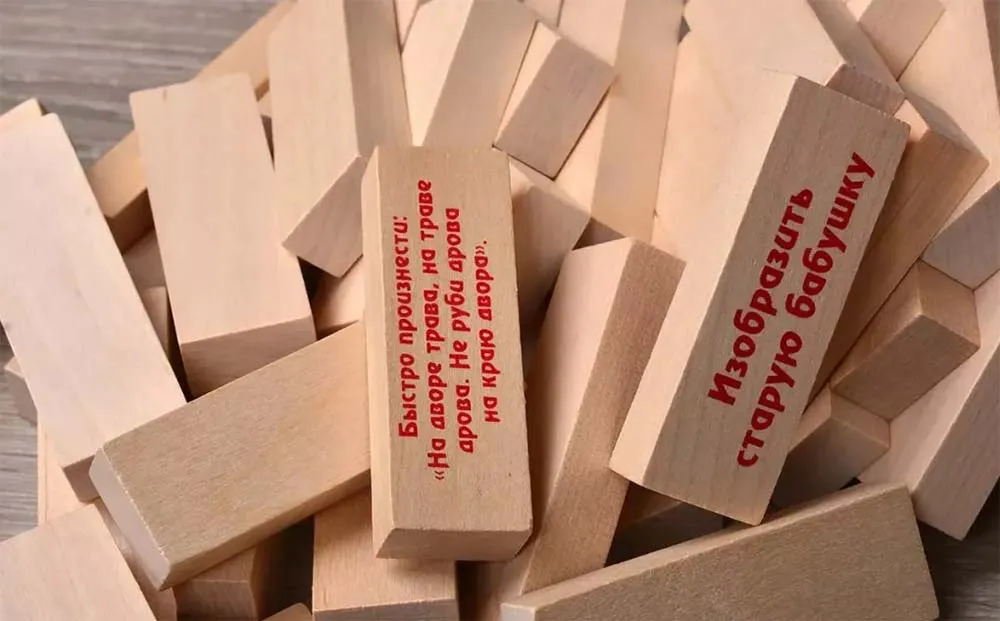 Настольная игра: Башня с заданиями для детей