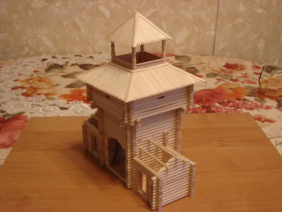 Надвратная Башня, 992 детали