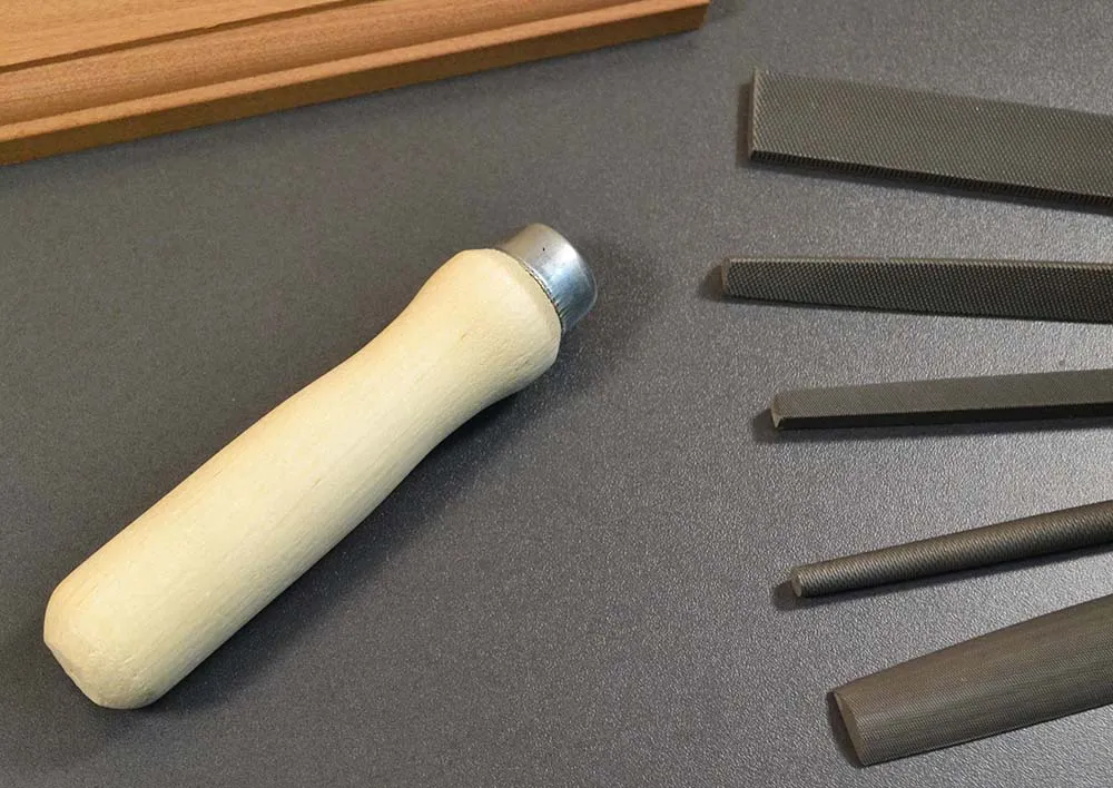Напильник трехгранный N2, длина 200 мм