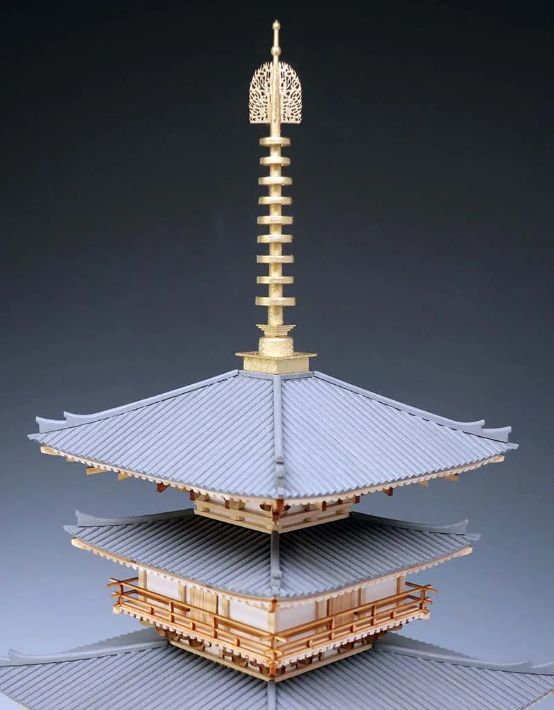 3-х ярусная пагода Yakushiji (восточная)