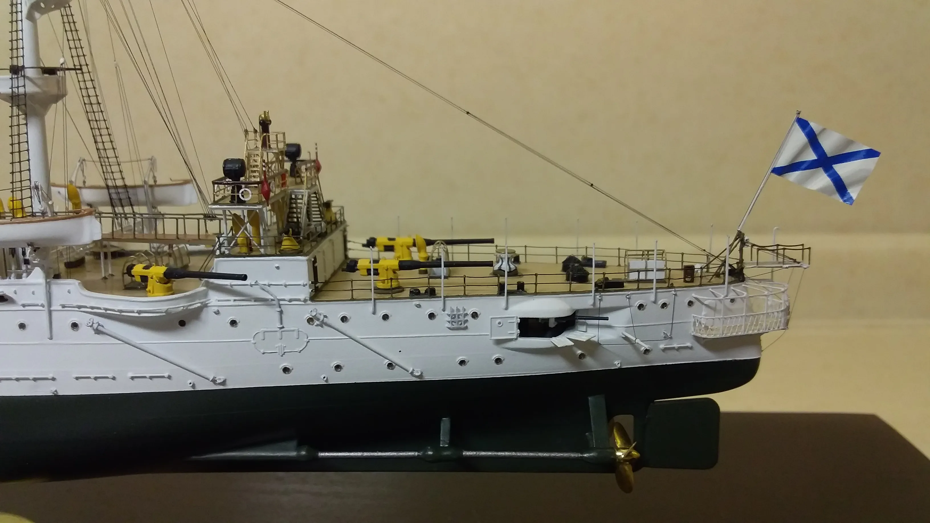 Модель корабля Бронепалубный крейсер 1 ранга «Варяг» - Верфь на Столе