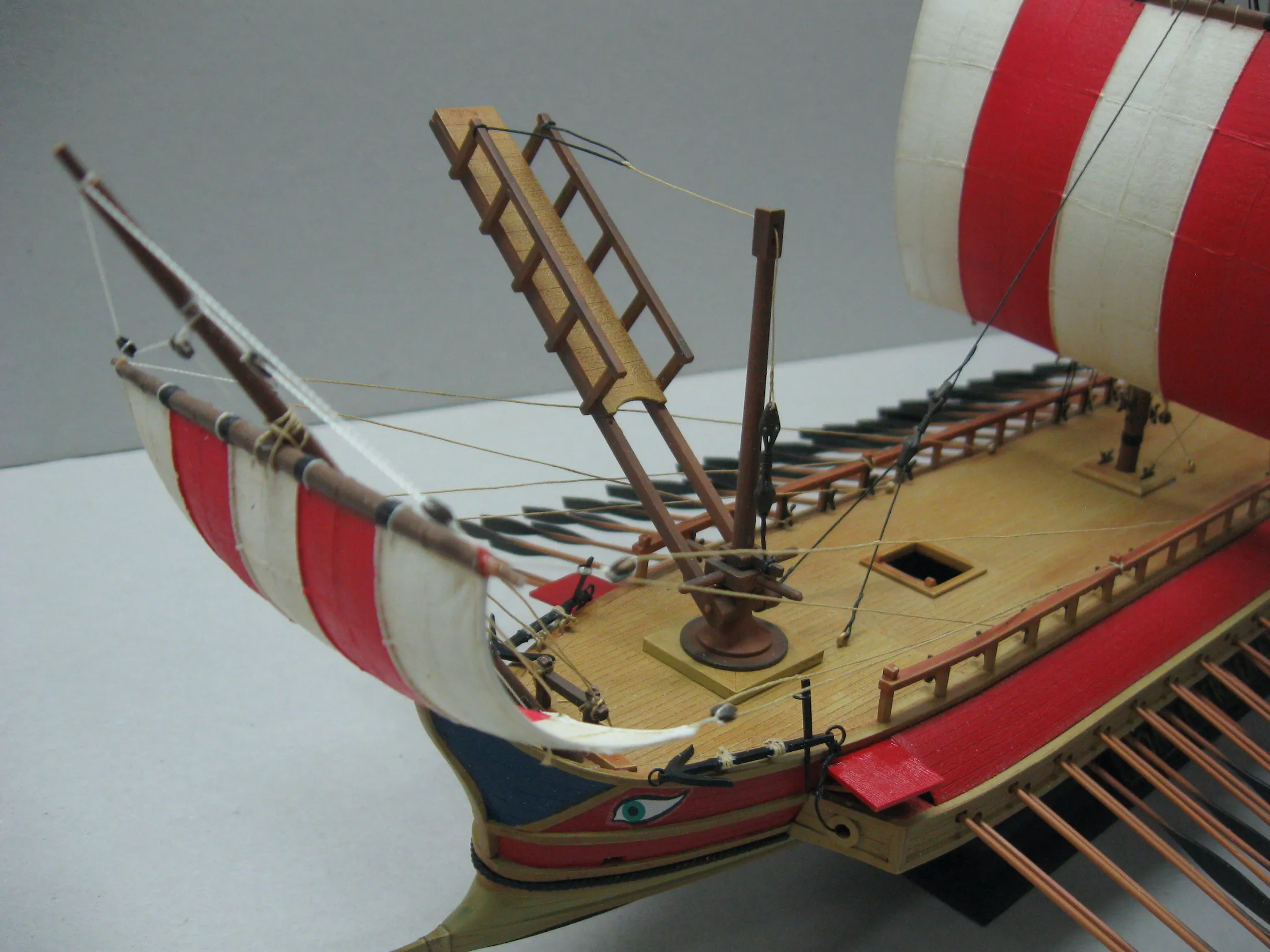 Модель корабля Римская трирема - Верфь на Столе