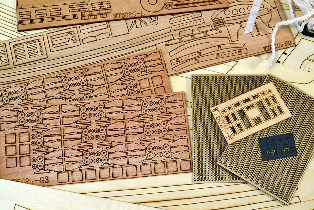 Black Pearl (Черная Жемчужина), 533 мм + (Полный набор инструментов, клея и лак)