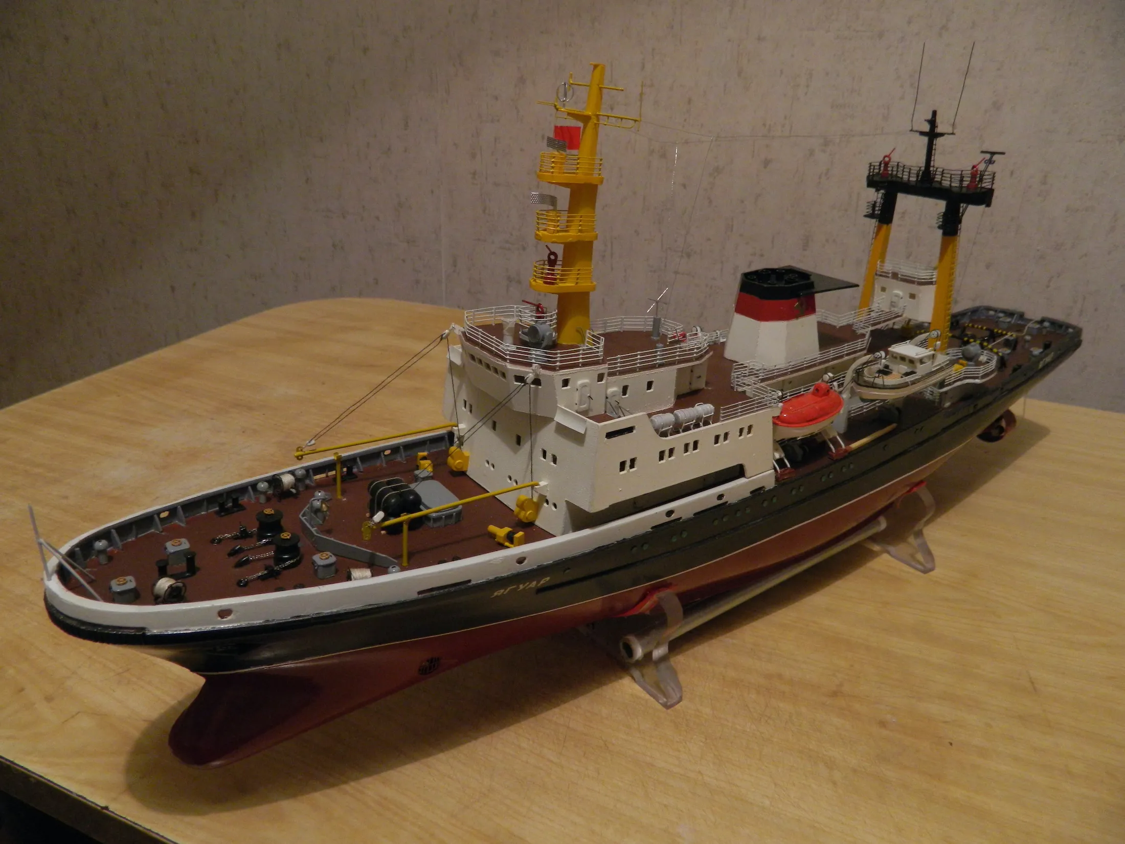 Модель корабля Буксир спасатель «Ягуар» - Верфь на Столе