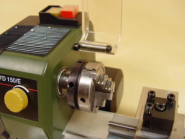 Миниатюрный токарный станок Proxxon FD150/Е 24150