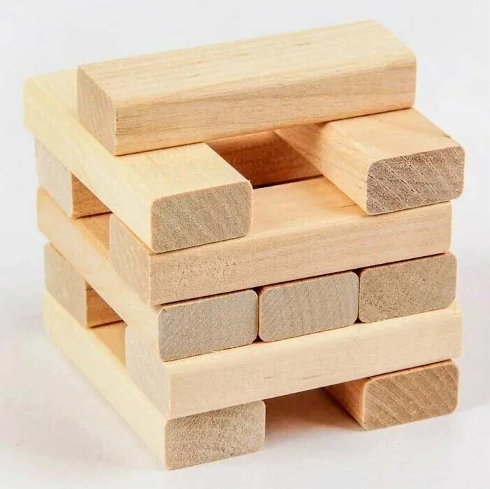 Настольная игра: Падающая башня