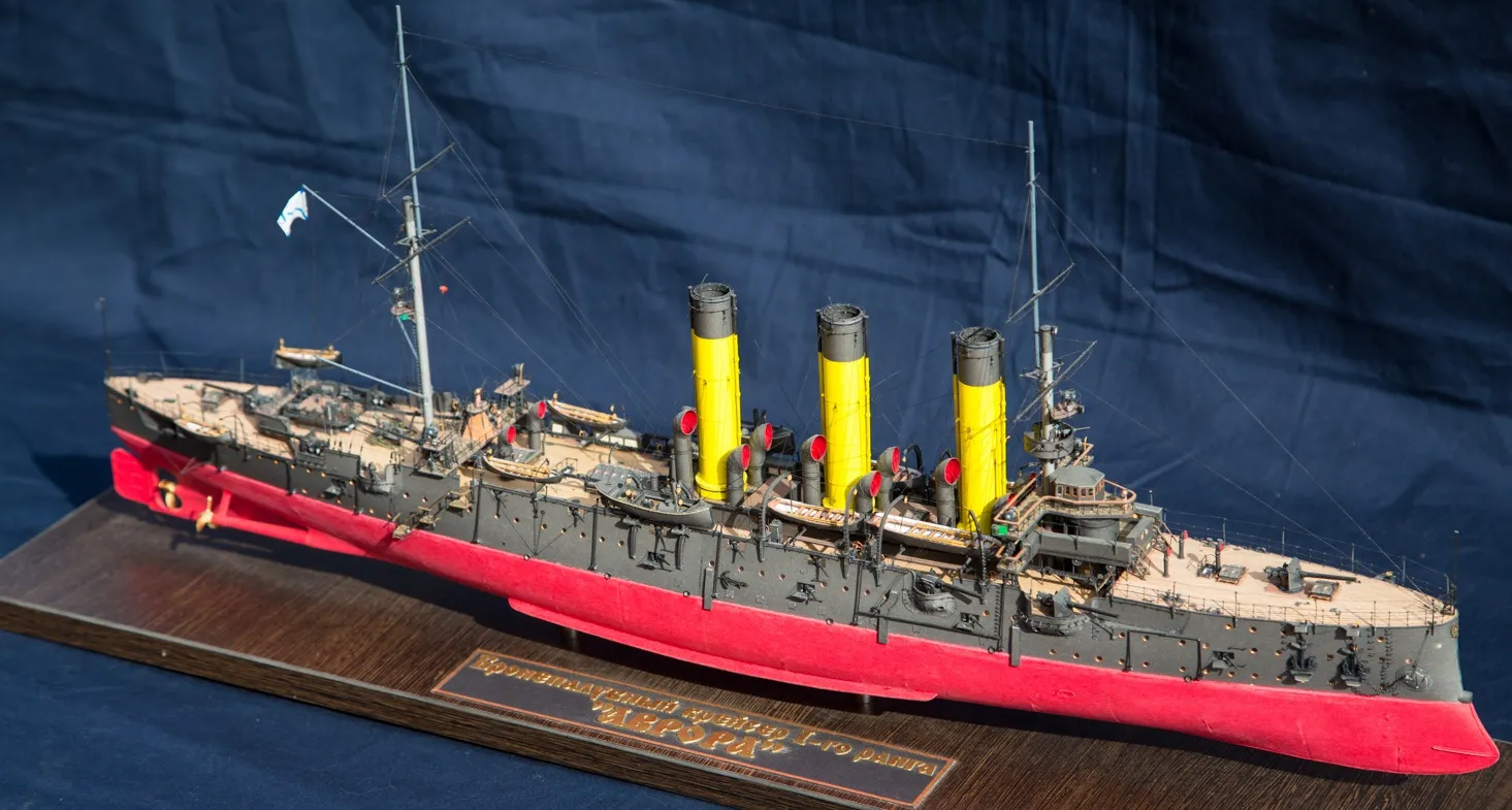 Модель корабля Бронепалубный крейсер I-го ранга "АВРОРА" - Верфь на Столе