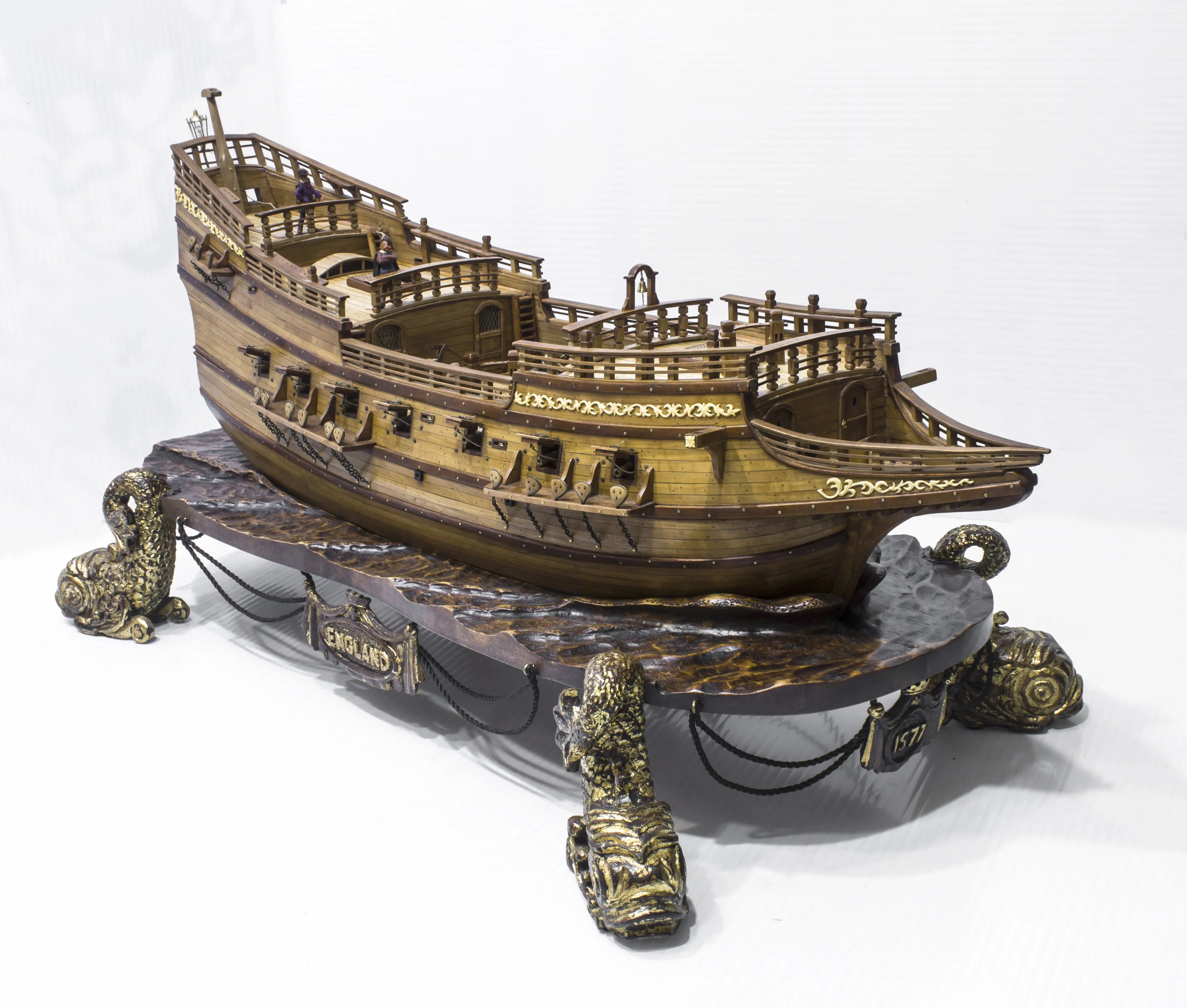 Модель корабля Английский галеон 16-го века  - Верфь на Столе
