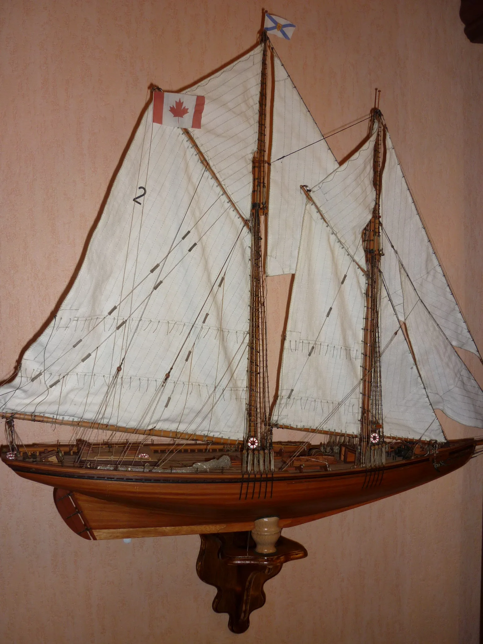 Модель корабля "Bluenose" - Верфь на Столе