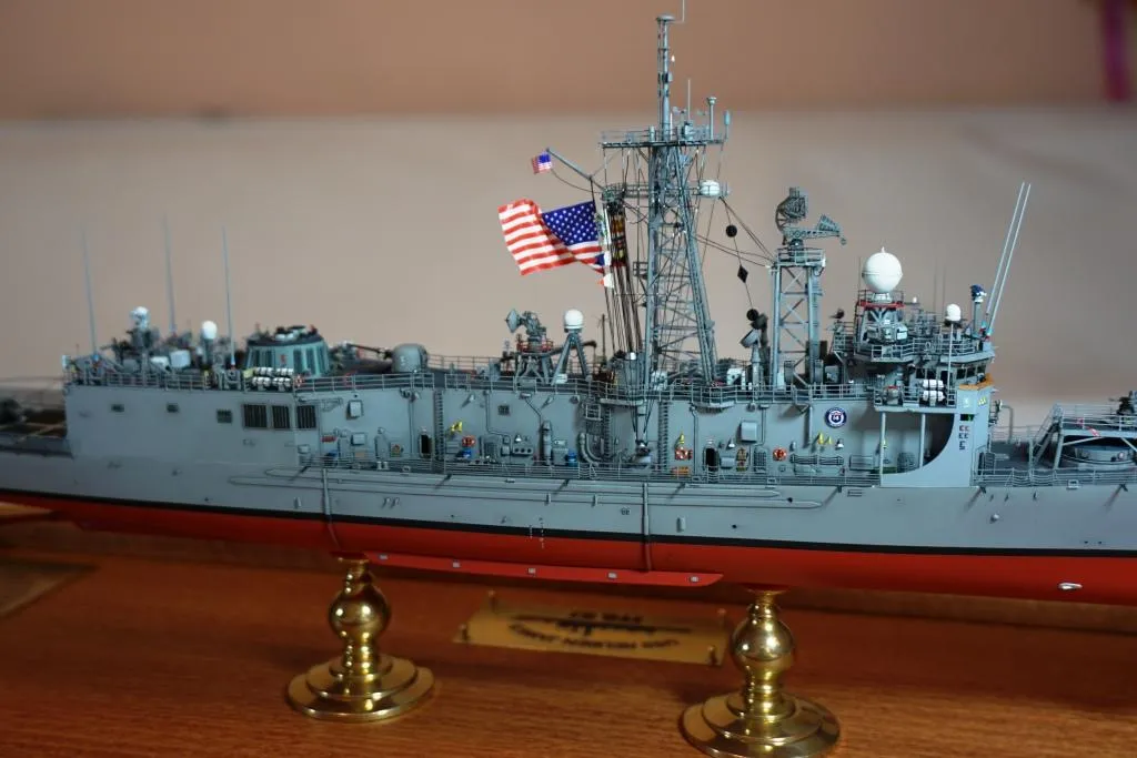 Модель корабля Фрегат Reuben James (FFG-57) - Верфь на Столе