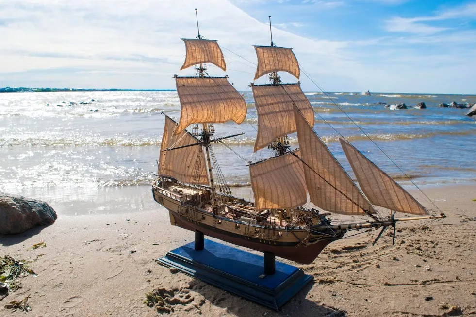 Модель корабля Бригантина "Феникс" - Верфь на Столе
