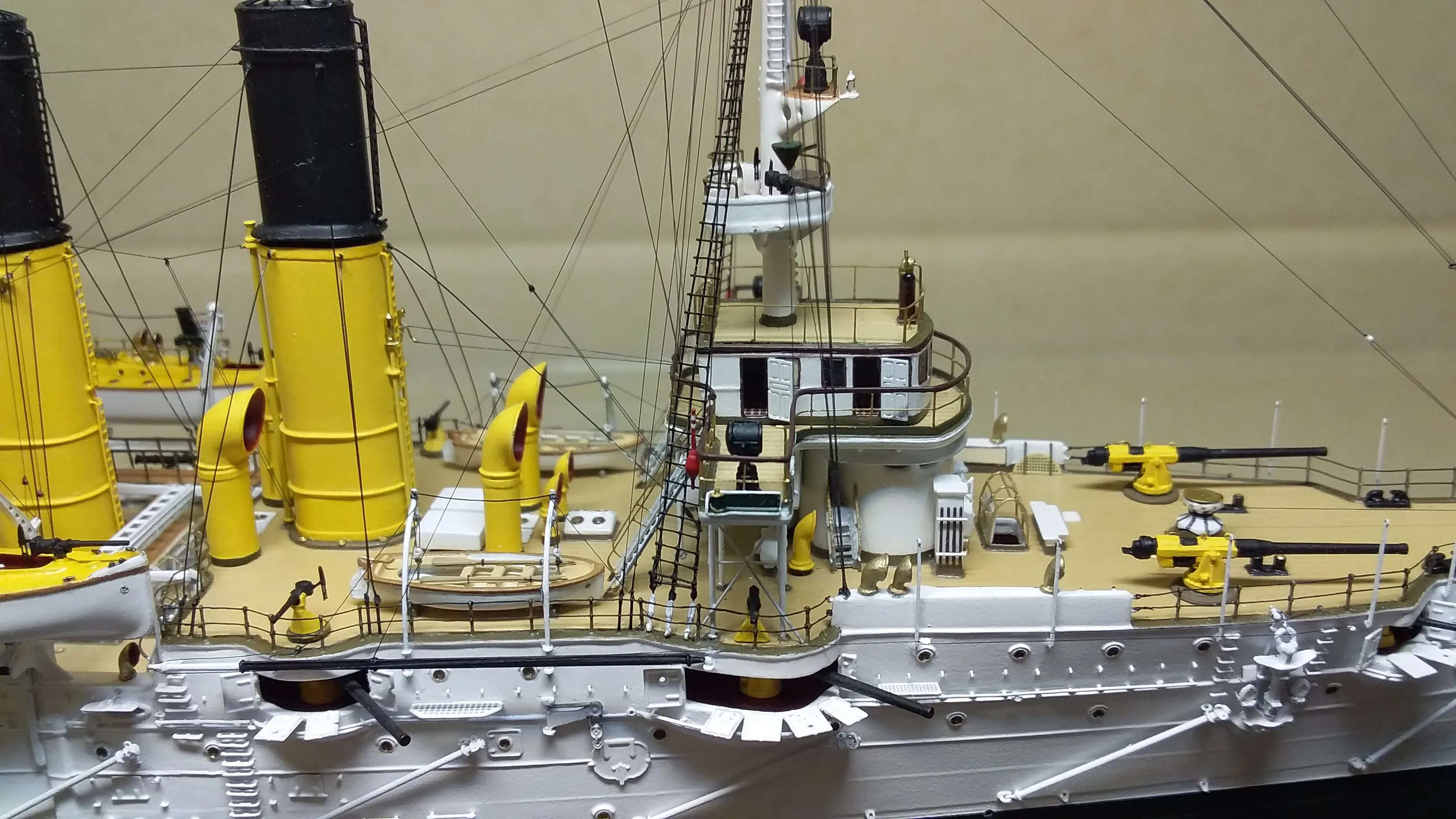 Модель корабля Бронепалубный крейсер 1 ранга «Варяг» - Верфь на Столе