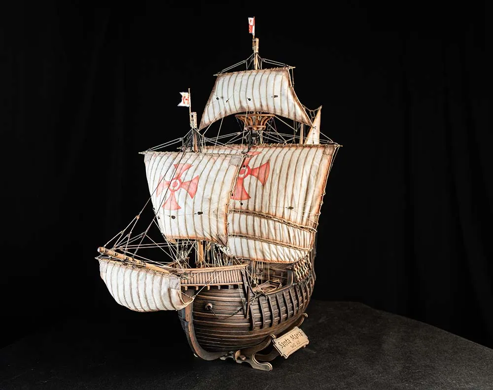 Santa Maria + паруса, подставка и стапель