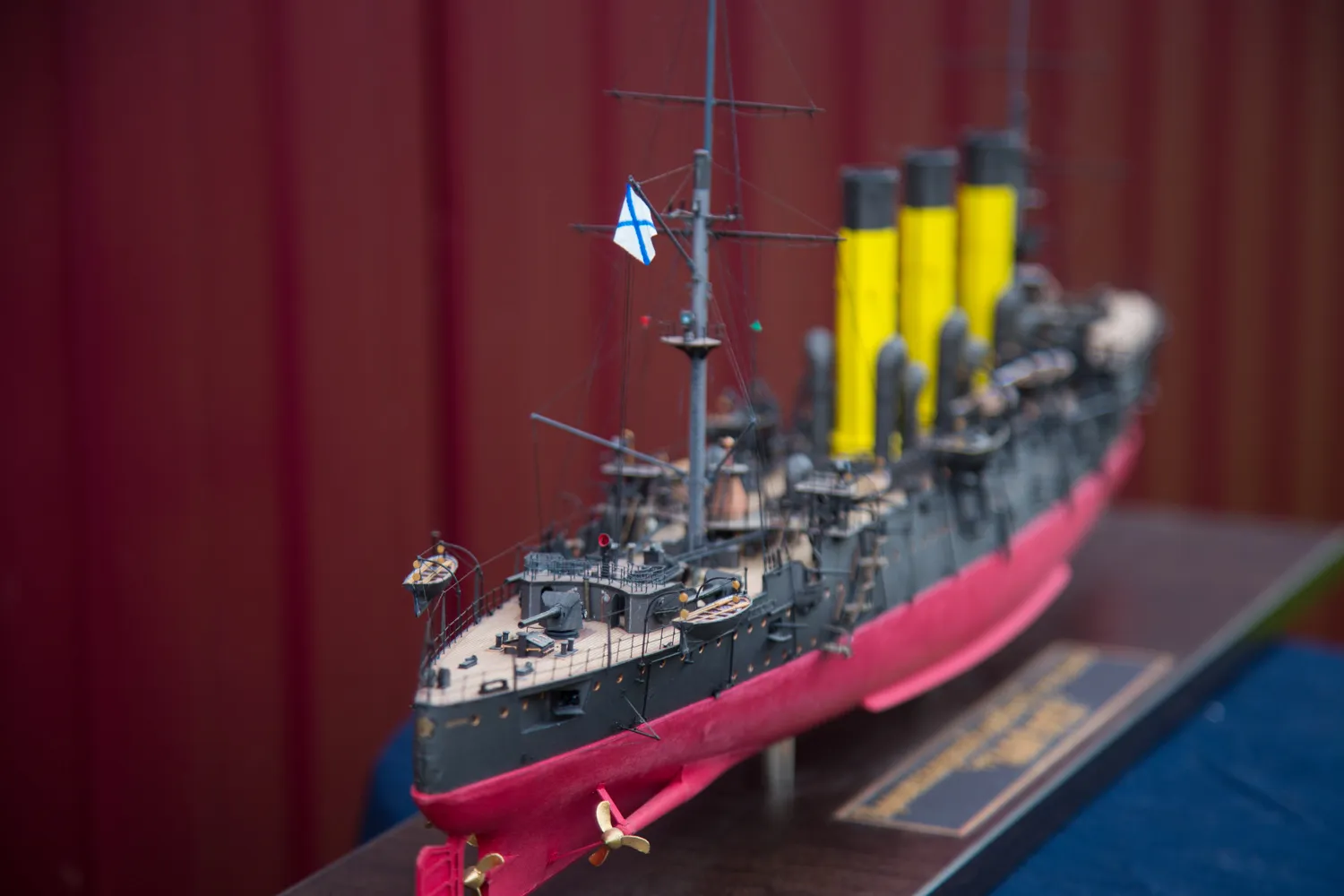 Модель корабля Бронепалубный крейсер I-го ранга "АВРОРА" - Верфь на Столе