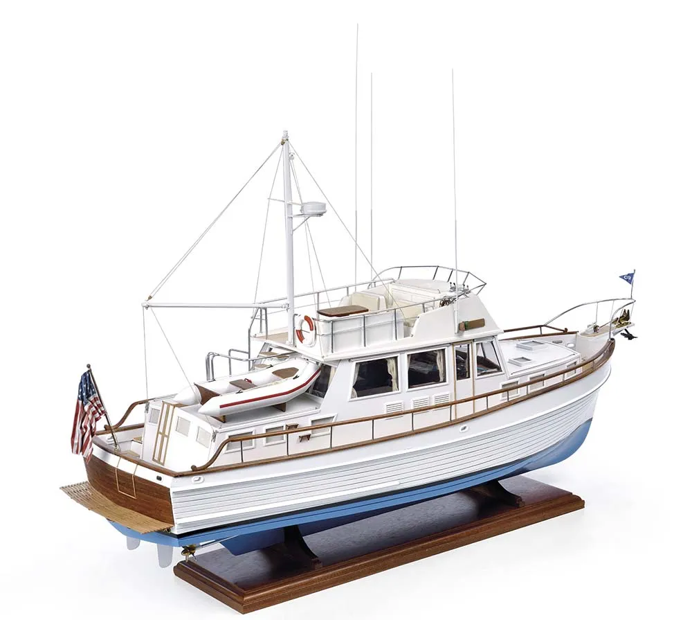 модель яхты Grand Banks 46 Classic
